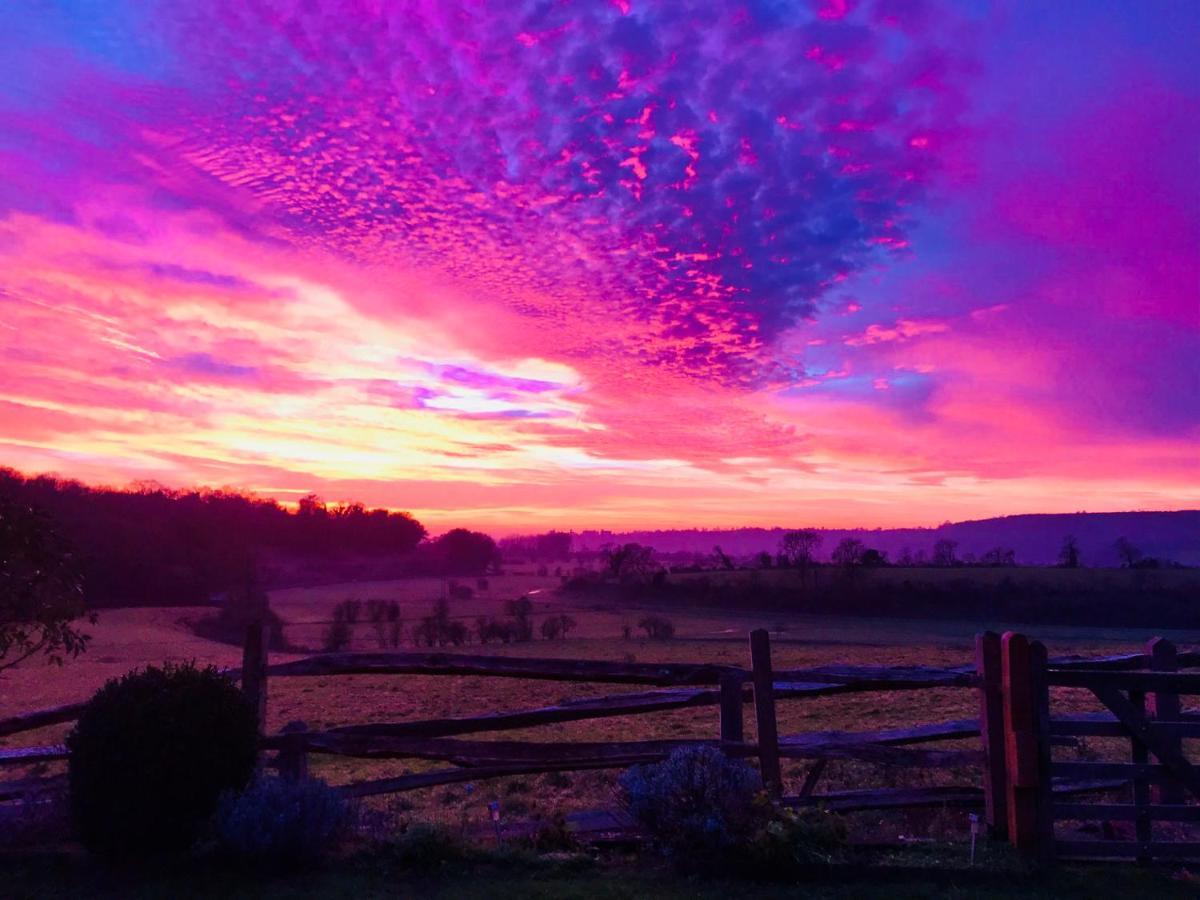 Bed and Breakfast The Cow Hide Arundel Esterno foto